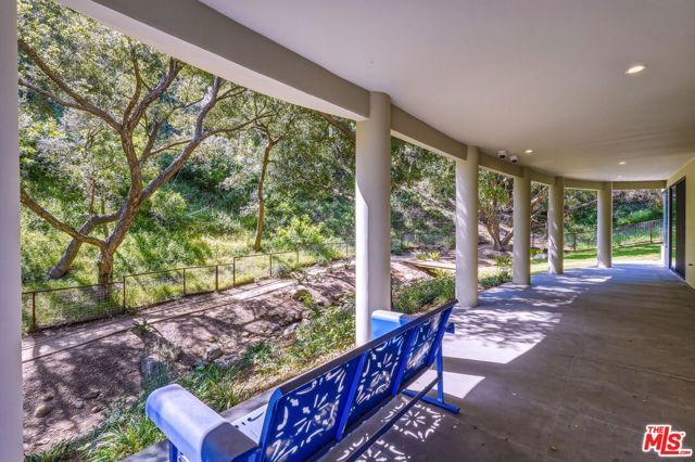 28222 Via Acero Street, Malibu, CA 90265