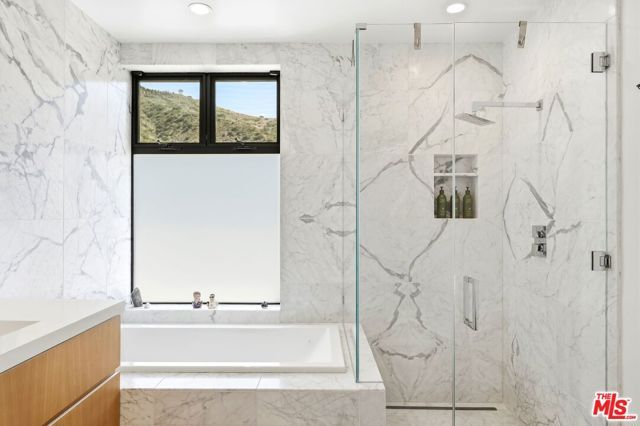 28222 Via Acero Street, Malibu, CA 90265