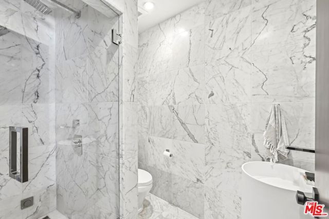 28222 Via Acero Street, Malibu, CA 90265