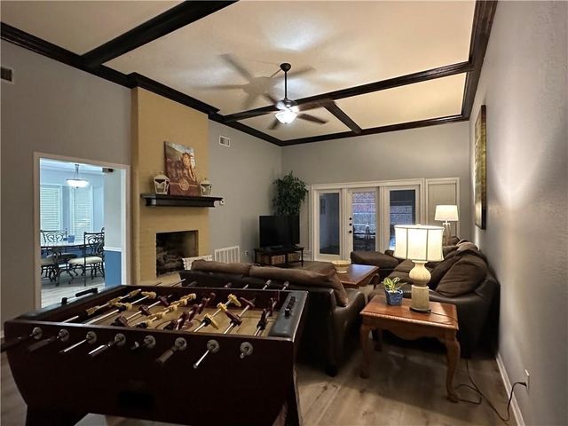 7421 Lake Neuchatel Dr, Corpus Christi, TX 78413