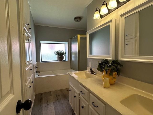 7421 Lake Neuchatel Dr, Corpus Christi, TX 78413