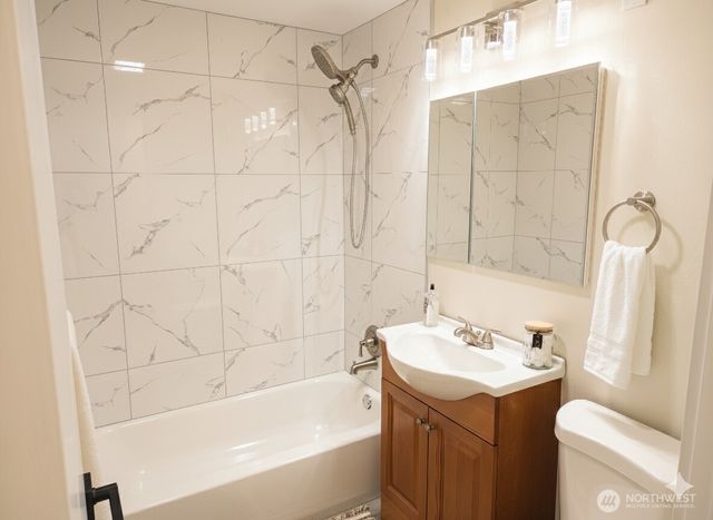 1147 Aberdeen Avenue NE, Renton, WA 98056