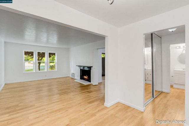 375 Camelback Rd 4, Pleasant Hill, CA 94523