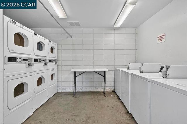 375 Camelback Rd 4, Pleasant Hill, CA 94523