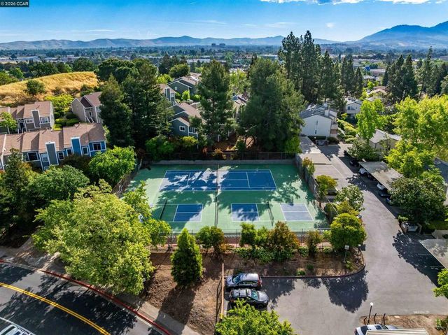 375 Camelback Rd 4, Pleasant Hill, CA 94523