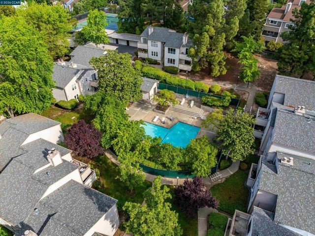 375 Camelback Rd 4, Pleasant Hill, CA 94523