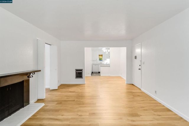 375 Camelback Rd 4, Pleasant Hill, CA 94523