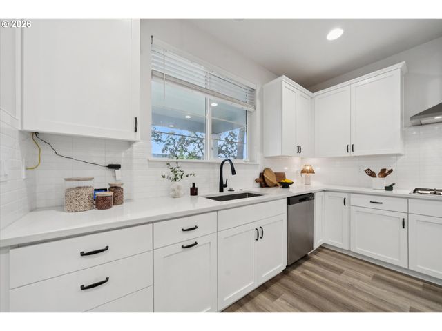 6652 Sw LUPINE Way, Wilsonville, OR 97070