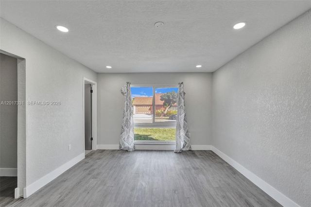 8400 NW 7th St, Pembroke Pines, FL 33024