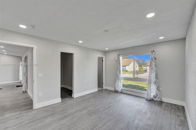 8400 NW 7th St, Pembroke Pines, FL 33024