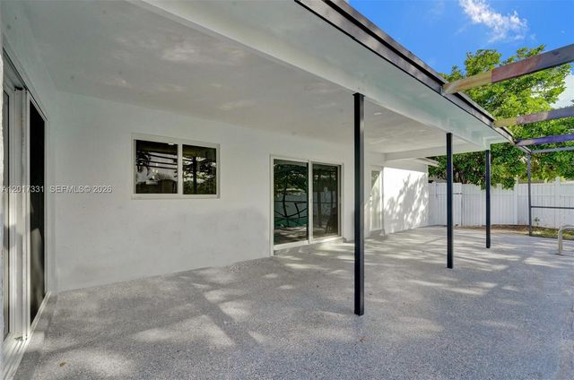 8400 NW 7th St, Pembroke Pines, FL 33024