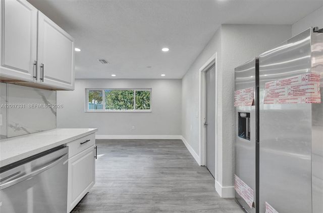 8400 NW 7th St, Pembroke Pines, FL 33024