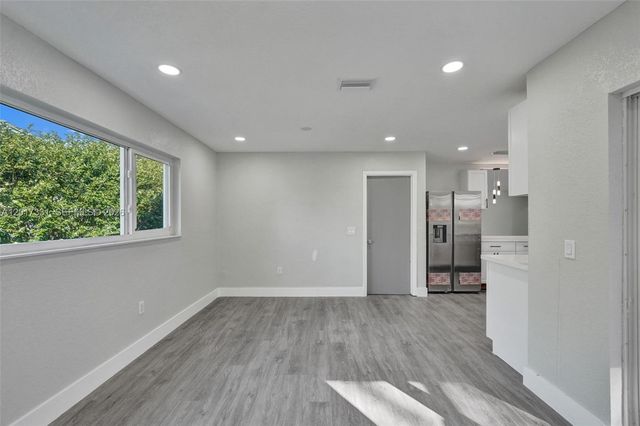 8400 NW 7th St, Pembroke Pines, FL 33024