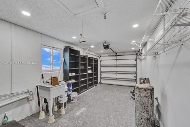 8400 NW 7th St, Pembroke Pines, FL 33024