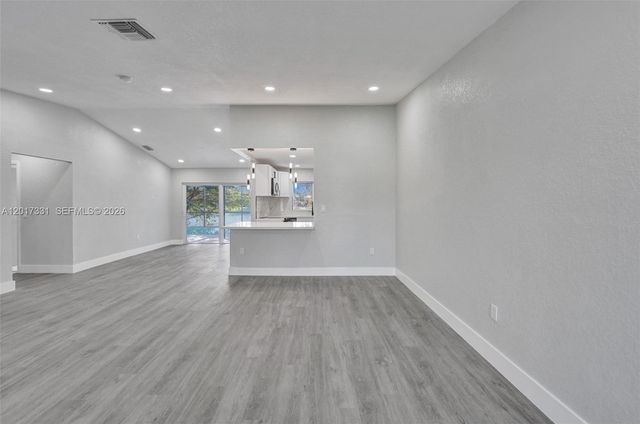 8400 NW 7th St, Pembroke Pines, FL 33024