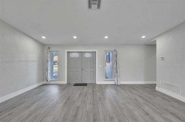 8400 NW 7th St, Pembroke Pines, FL 33024