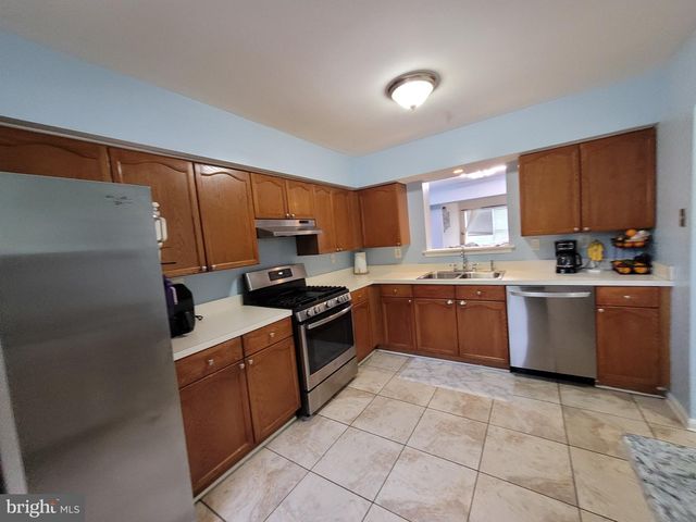 5000 ESTHER REED DR, Doylestown, PA 18902