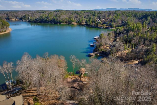 536 Harborside Drive, Nebo, NC 28761