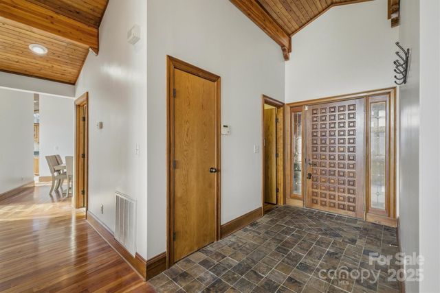 536 Harborside Drive, Nebo, NC 28761