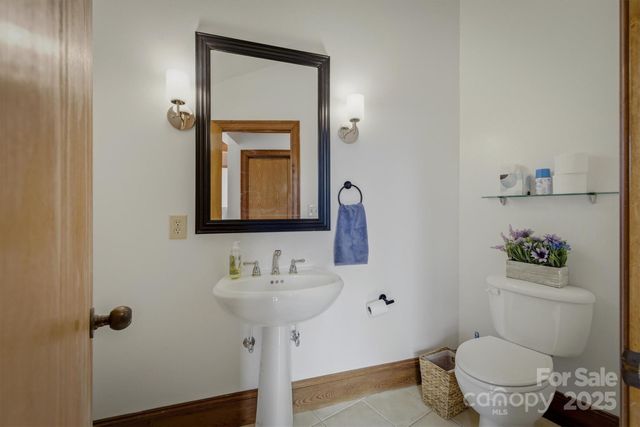 536 Harborside Drive, Nebo, NC 28761