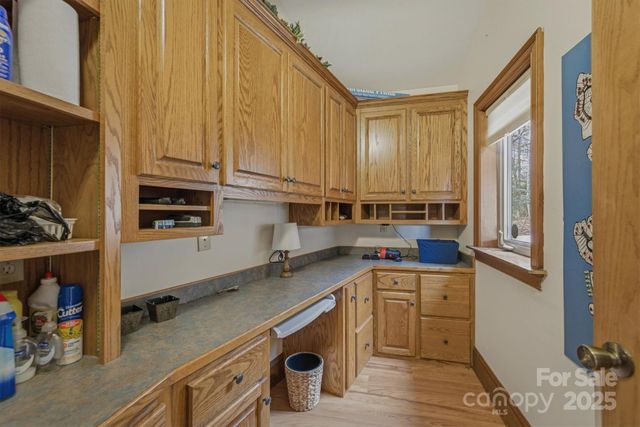 536 Harborside Drive, Nebo, NC 28761