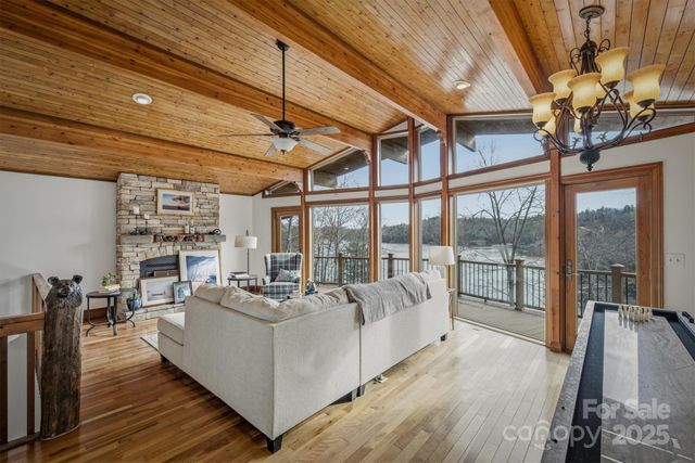 536 Harborside Drive, Nebo, NC 28761