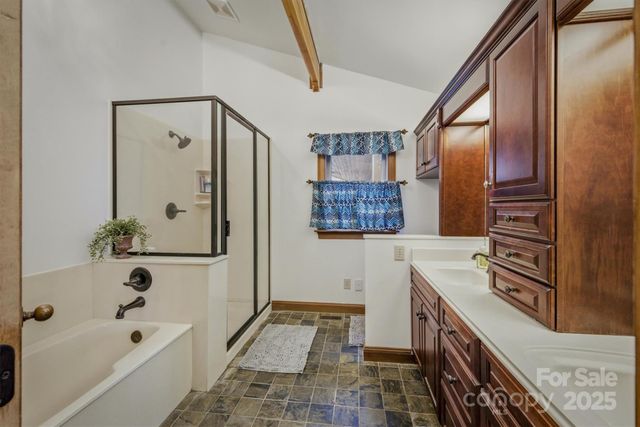 536 Harborside Drive, Nebo, NC 28761