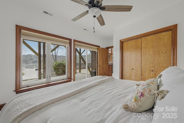 536 Harborside Drive, Nebo, NC 28761