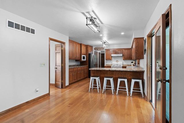 2615 EDGEWOOD LANE, Green Bay, WI 54302