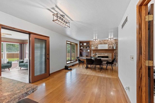 2615 EDGEWOOD LANE, Green Bay, WI 54302