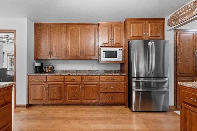 2615 EDGEWOOD LANE, Green Bay, WI 54302