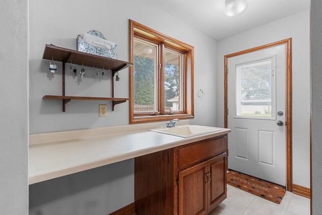 2615 EDGEWOOD LANE, Green Bay, WI 54302
