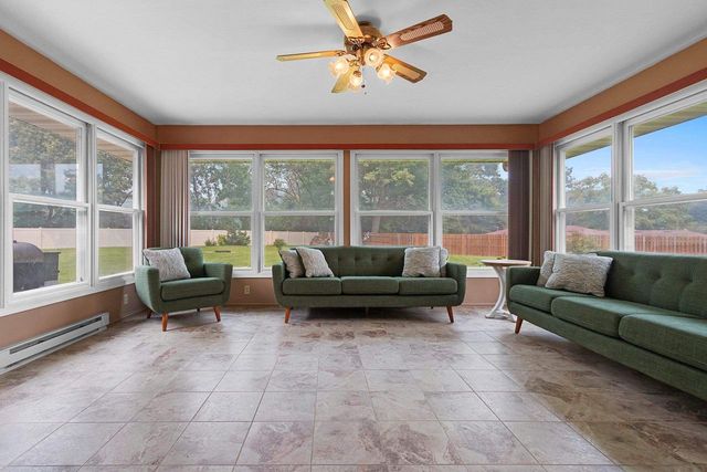 2615 EDGEWOOD LANE, Green Bay, WI 54302