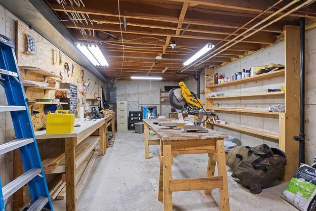 2615 EDGEWOOD LANE, Green Bay, WI 54302