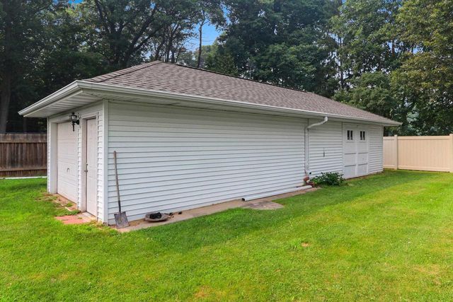 2615 EDGEWOOD LANE, Green Bay, WI 54302