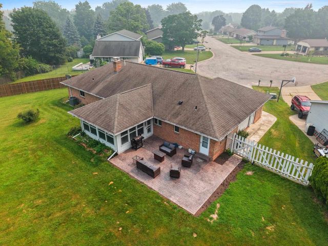 2615 EDGEWOOD LANE, Green Bay, WI 54302