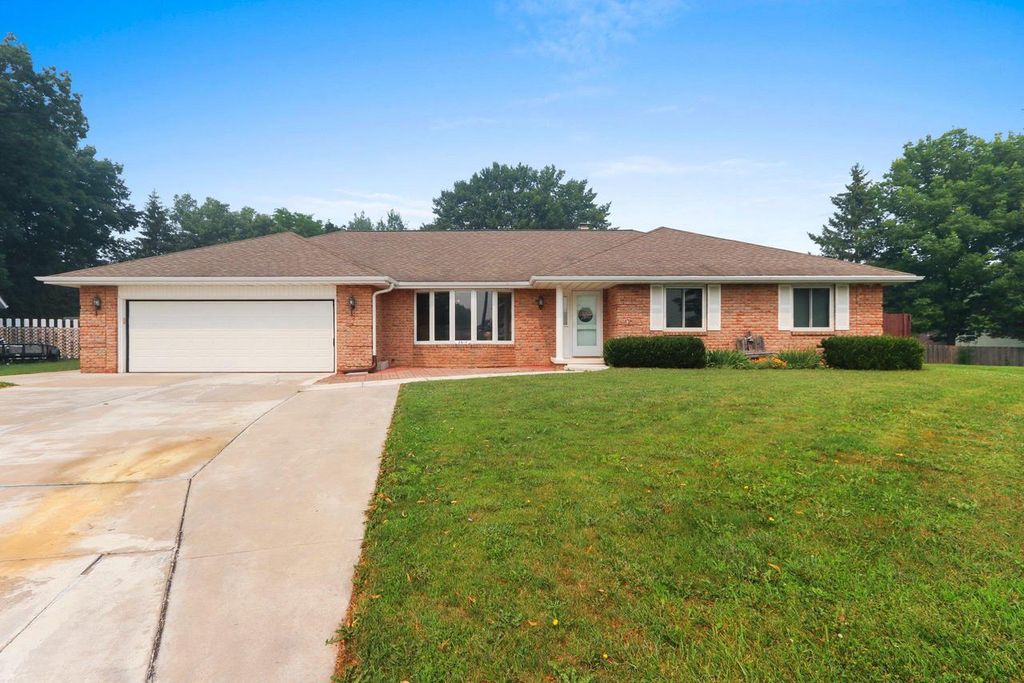 2615 EDGEWOOD LANE, Green Bay, WI 54302