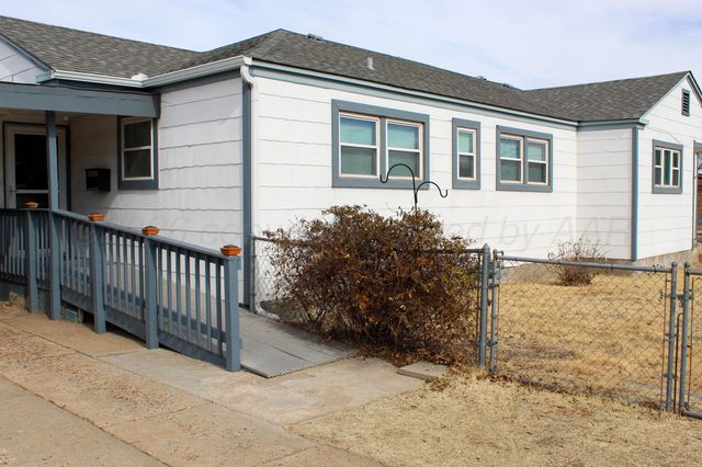 1301 Yows Street, Borger, TX 79007