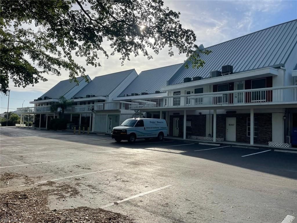 5065 Tamiami TRL E D4, NAPLES, FL 34113 — photo 4