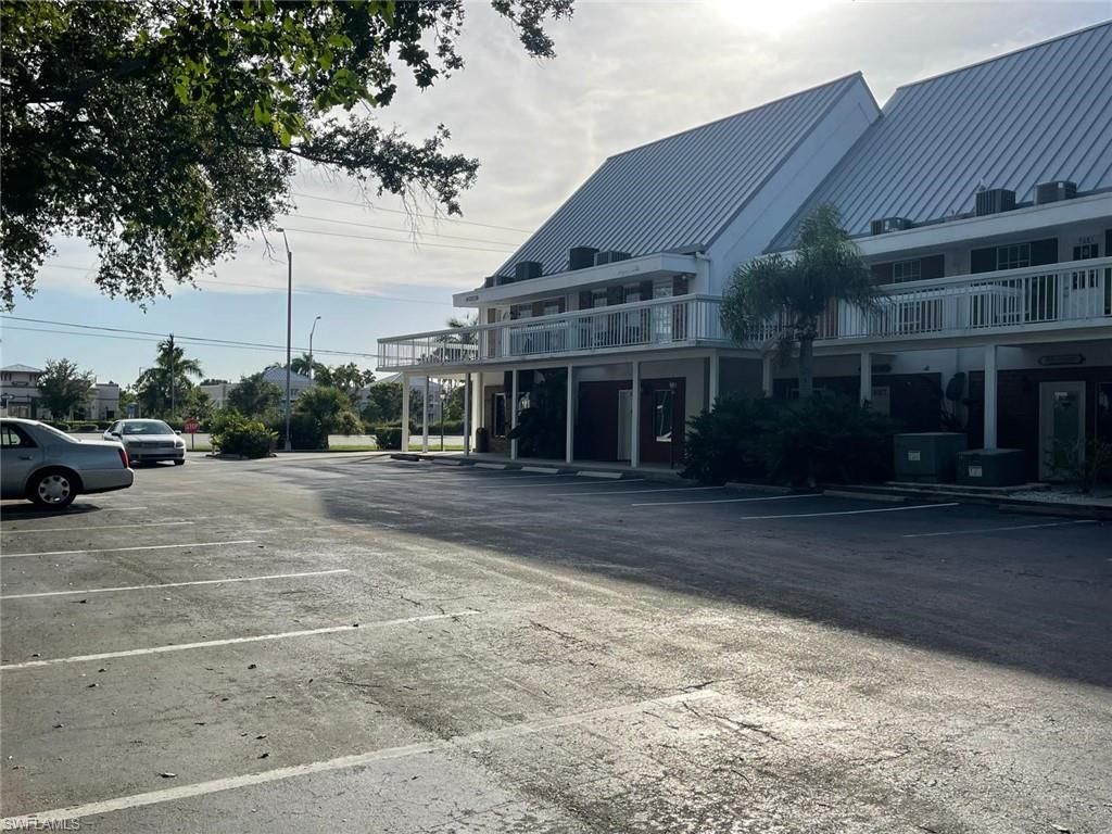 5065 Tamiami TRL E D4, NAPLES, FL 34113 — photo 5