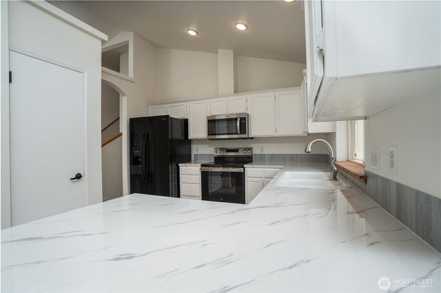 3701 Browns Point Boulevard, Tacoma, WA 98422