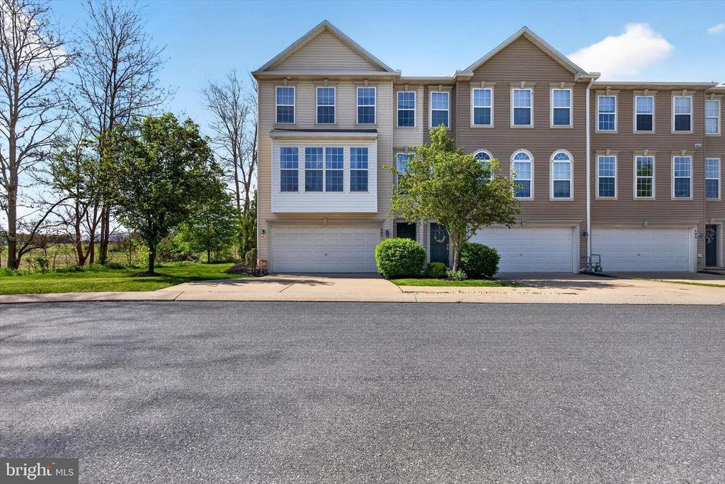 407 BROOK MEADOW DRIVE, Mechanicsburg, PA 17050