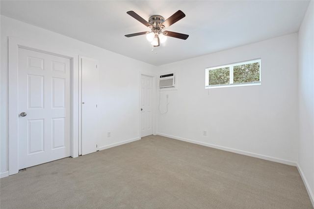 5718 Eskridge 6, Houston, TX 77023