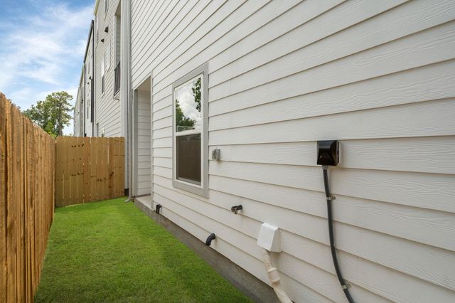 5830 Highland Sun Lane, Houston, TX 77091