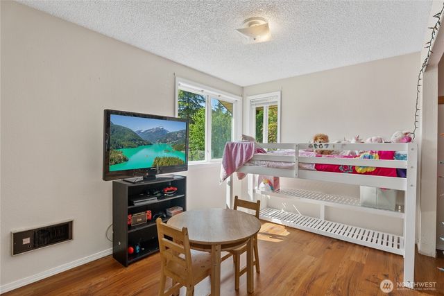 7780 E Van Buren Street, Port Orchard, WA 98366