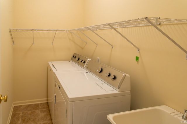 2229 Hunter Lane, Burton, MI 48519