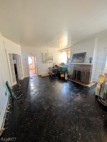 117 Carnegie Ave, East Orange City, NJ 07018