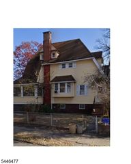 117 Carnegie Ave, East Orange City, NJ 07018