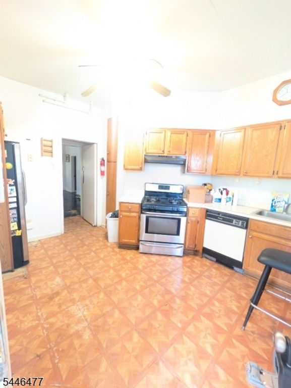 117 Carnegie Ave, East Orange City, NJ 07018 — photo 2