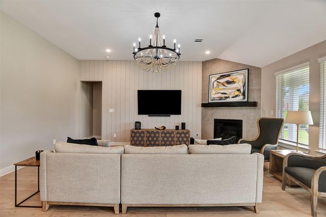 16548 Gaines Glen Lane, Montgomery, TX 77316